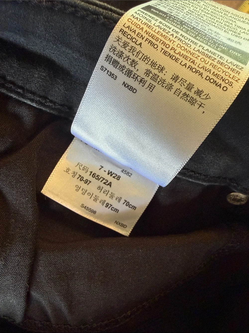 Denizen from Levi’s Black Low Rise Jegging